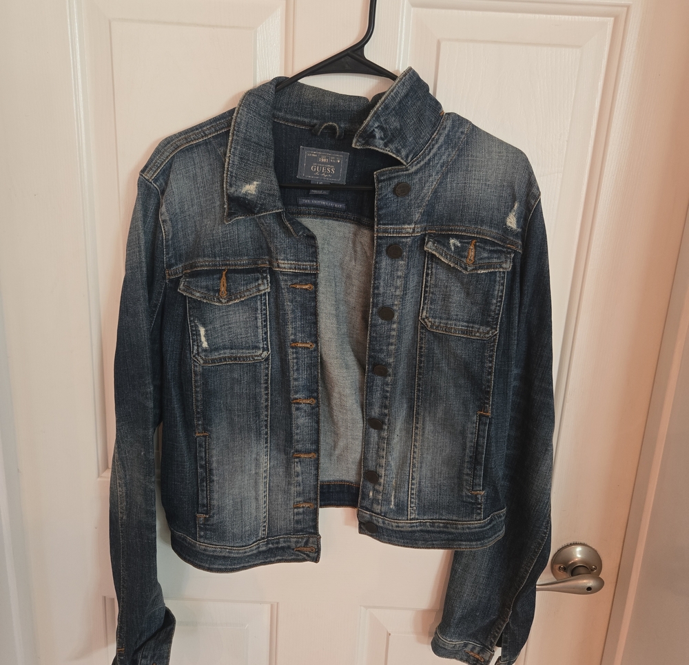 GUESS Men's Blue Washed Denim Jacket